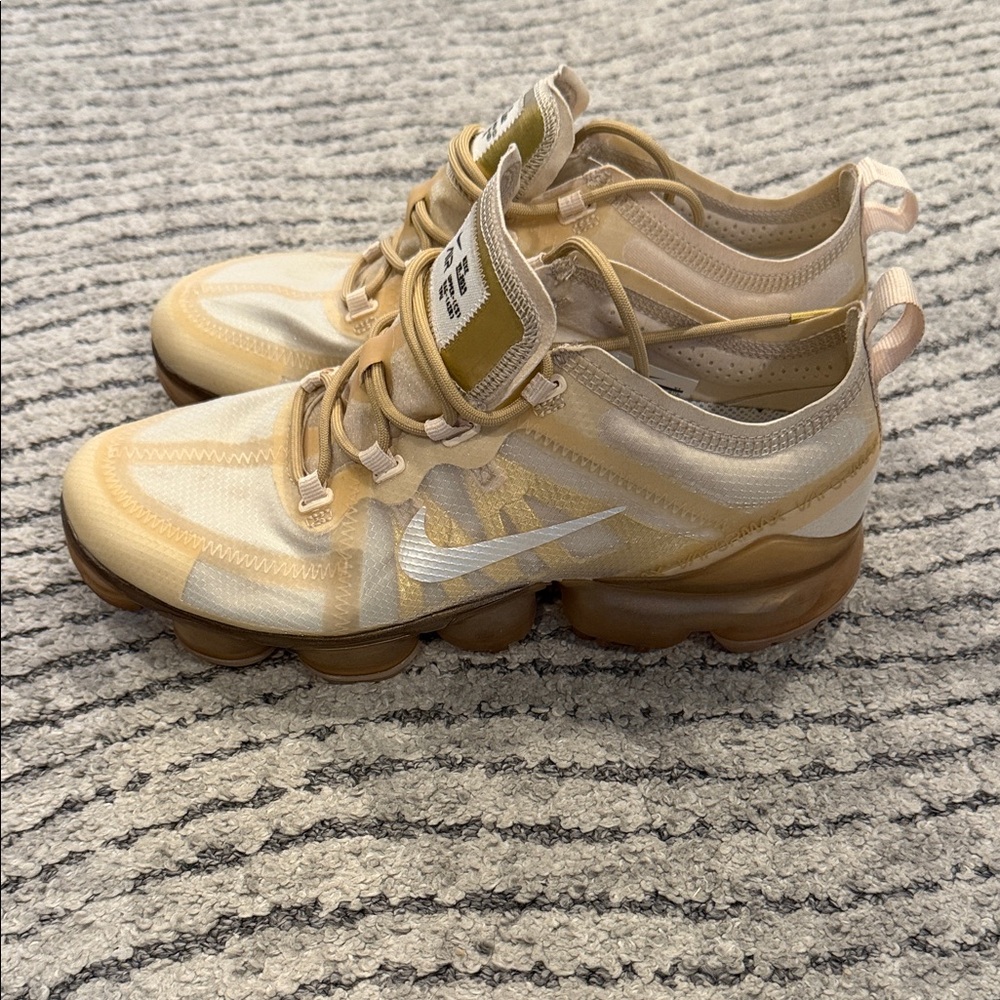 Nike Women's Beige VaporMax Sneakers